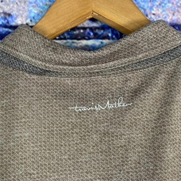 Travis Mathew Gray Polo Shirt Medium - Picture 6 of 7